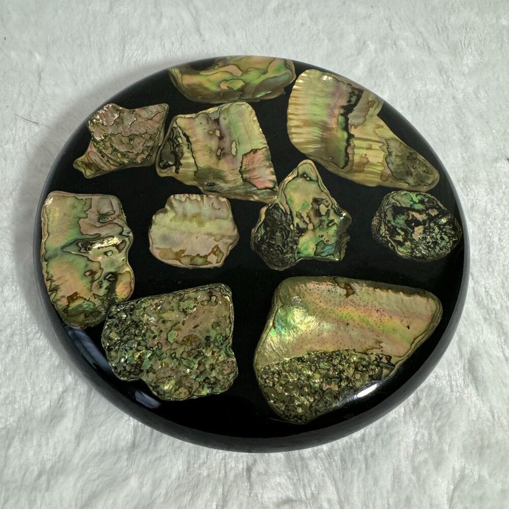 Vintage kitschy Handmade Abalone Shell Trivet Hot Plate By Betty's Shells